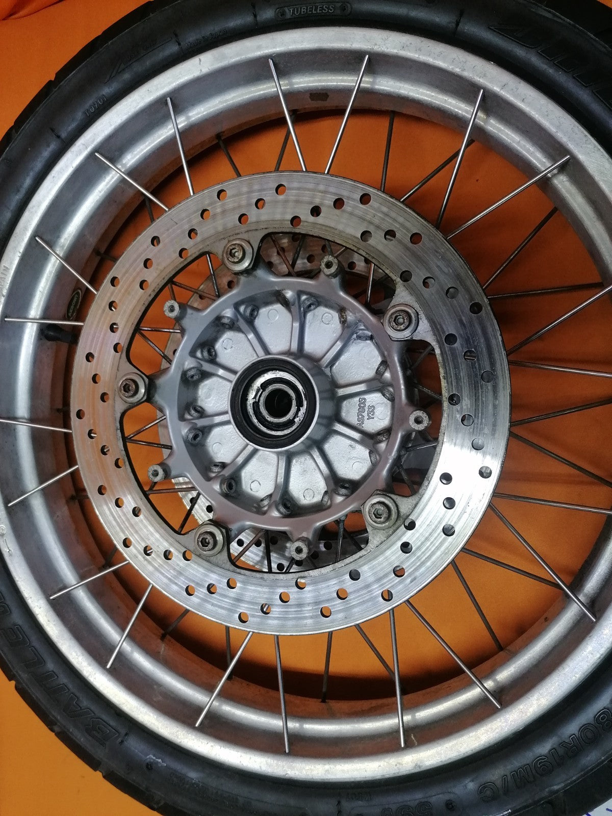 BMW R1100 GS Vorderrad4