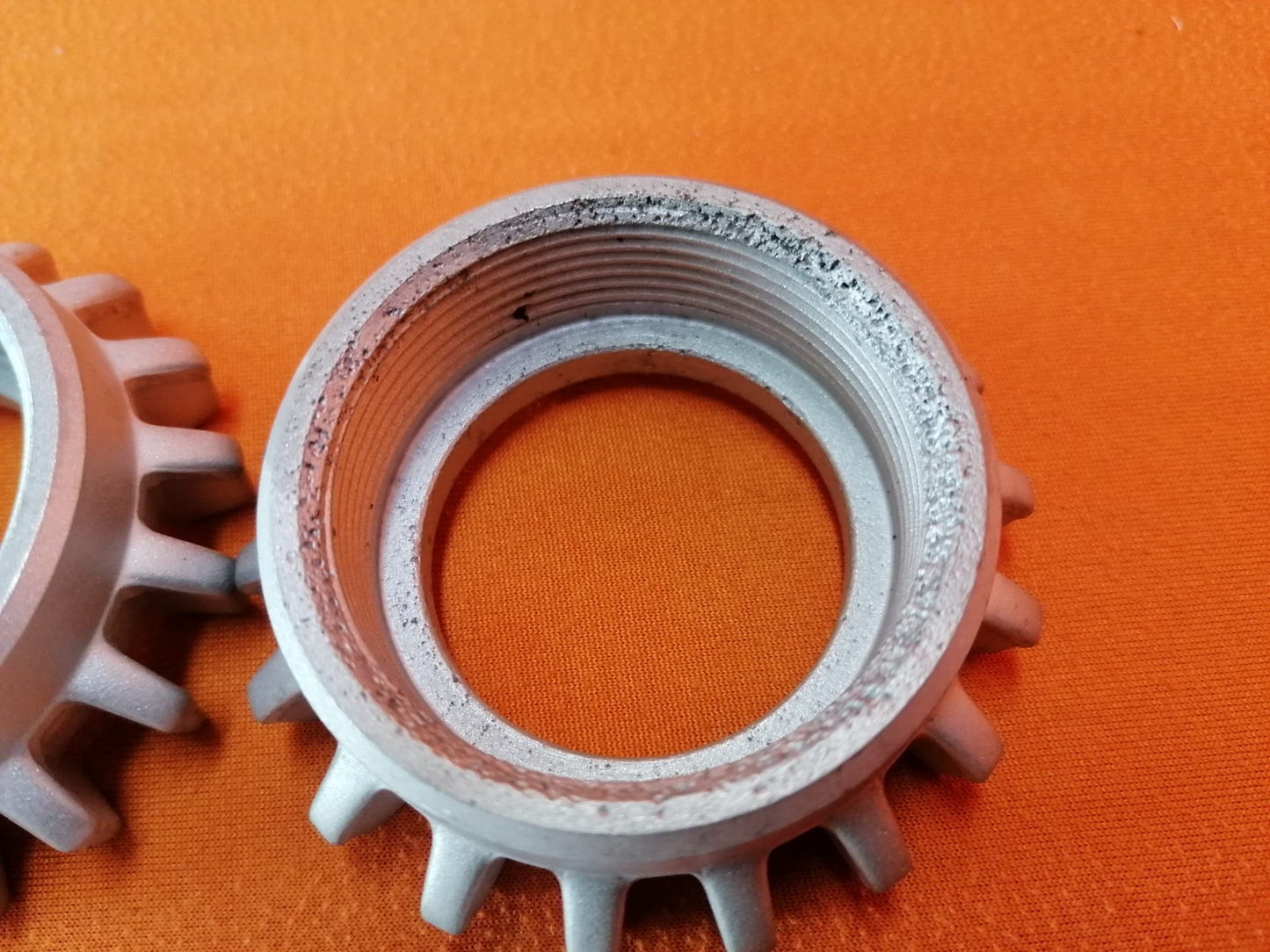 BMW R80 R100 Krümmer Muttern 33873