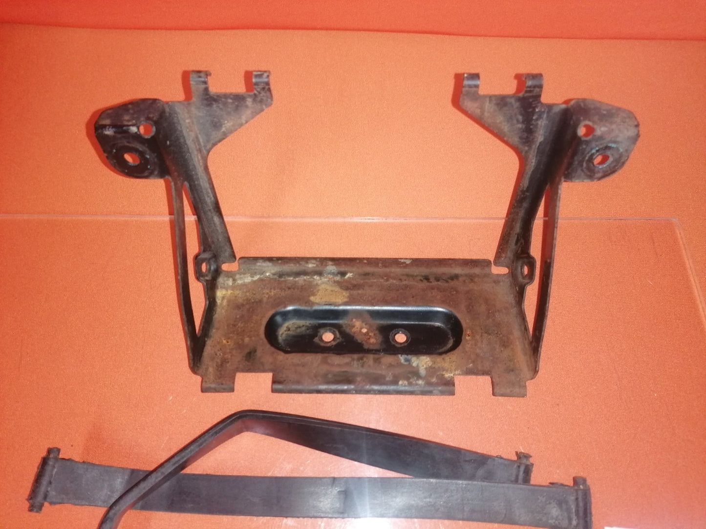 BMW R80 R100 Batteriekasten 32351