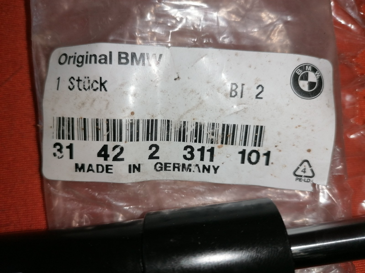 BMW K100 RS K1 Lenkungsdämpfer NEU OEM 36752