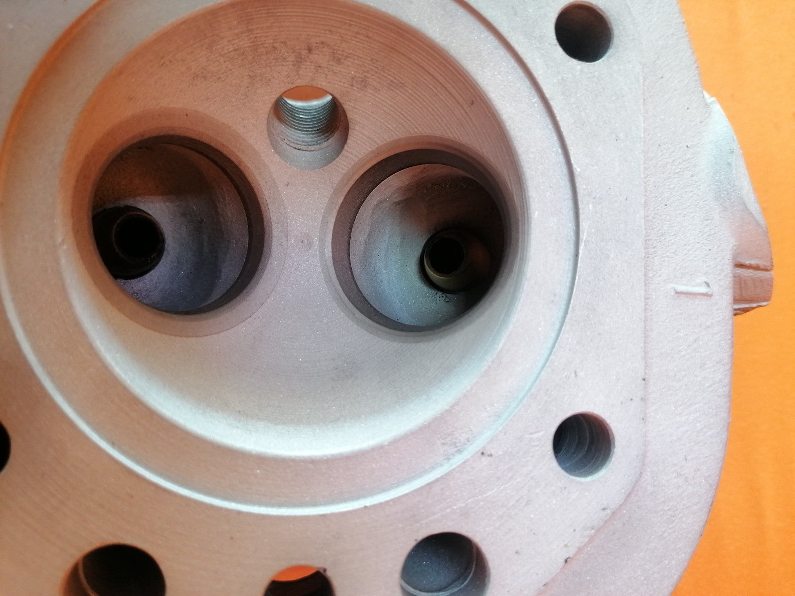 BMW R60 Zylinderkopf rechts  30143