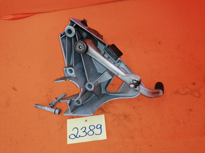 BMW R1100 GS Fahrerfußraste links Schalthebel1