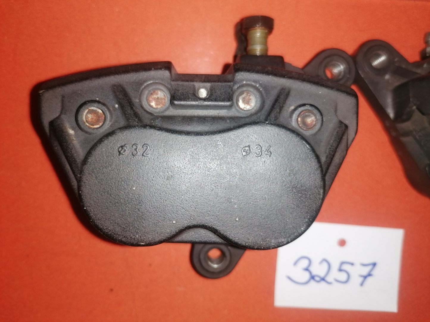 BMW R80 R100R R1100R Bremszylinder 32573