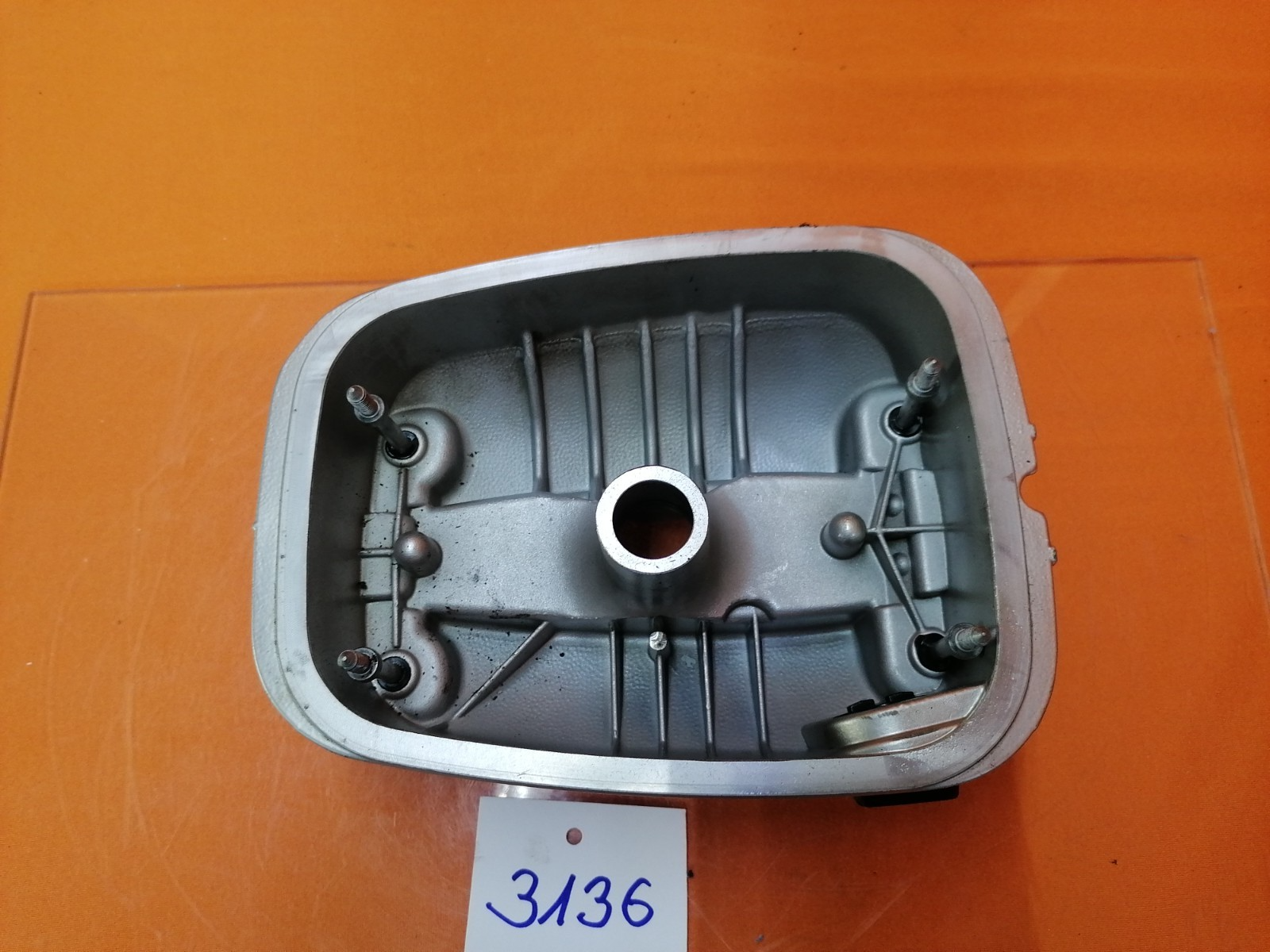 BMW R1100 GS Zylinderdeckel links 31362